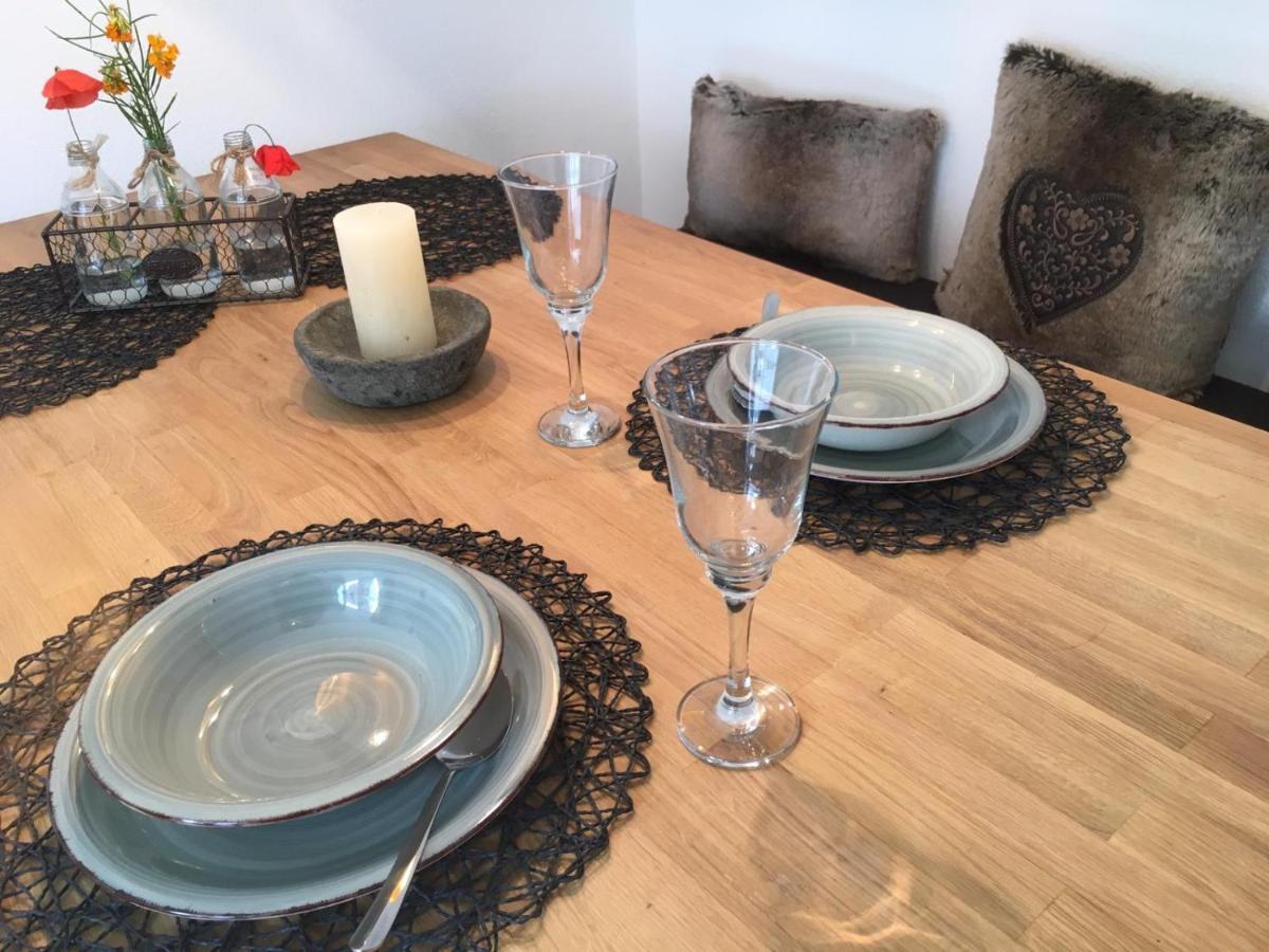 Schoene Ferienwohnung 2,5 Zimmer In Stadtnaehe Mit Eigenem Hofgarten Balingen Εξωτερικό φωτογραφία